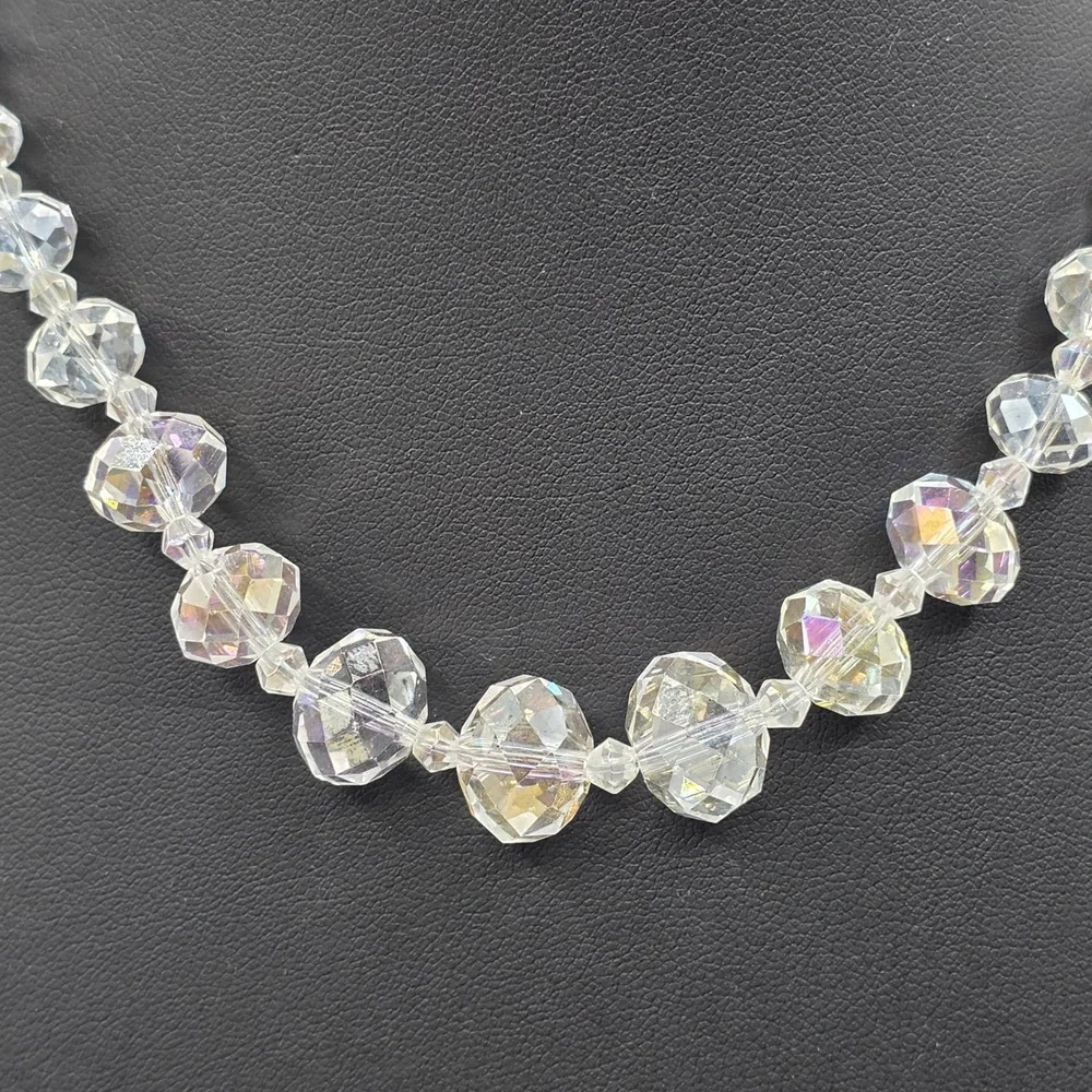 Vintage Style Aurora Borealis AB Faceted Glass Crystal Graduated‎ Bead Necklace